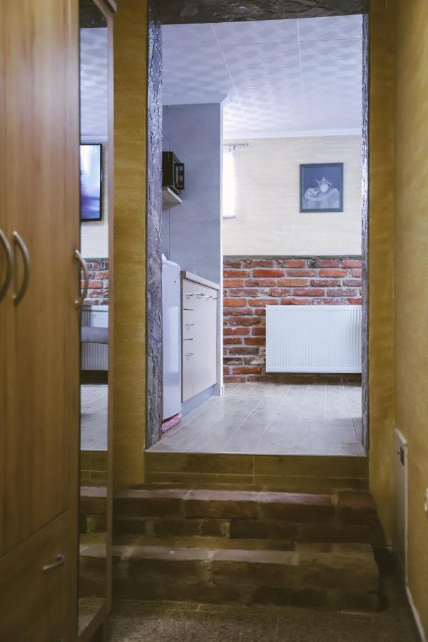 Hotel Zrinski コプリヴィニツァ エクステリア 写真